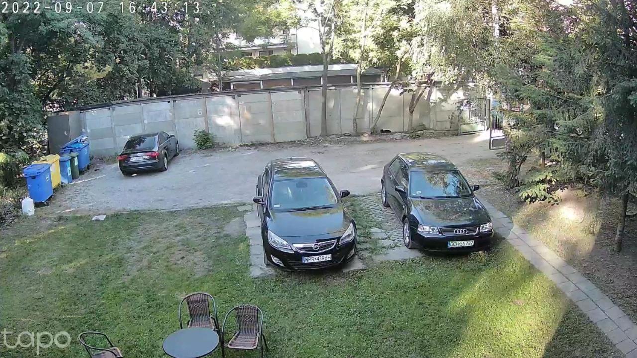 Juna - Nowoczesny Apartament W Centrum Z Widokiem Na Park Pruszkow Exterior photo